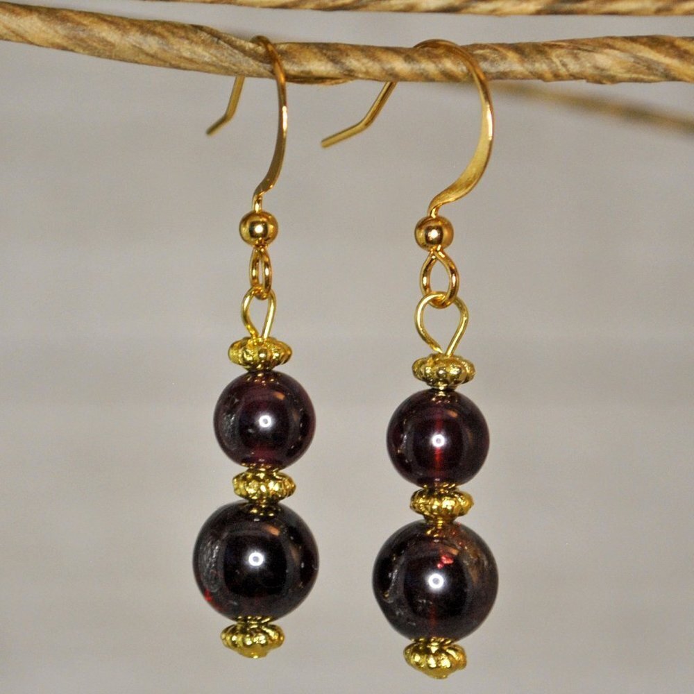 Garnet & Gold Elegant Dangly Handmade Earrings, Vintage Garnet, Upcycled…